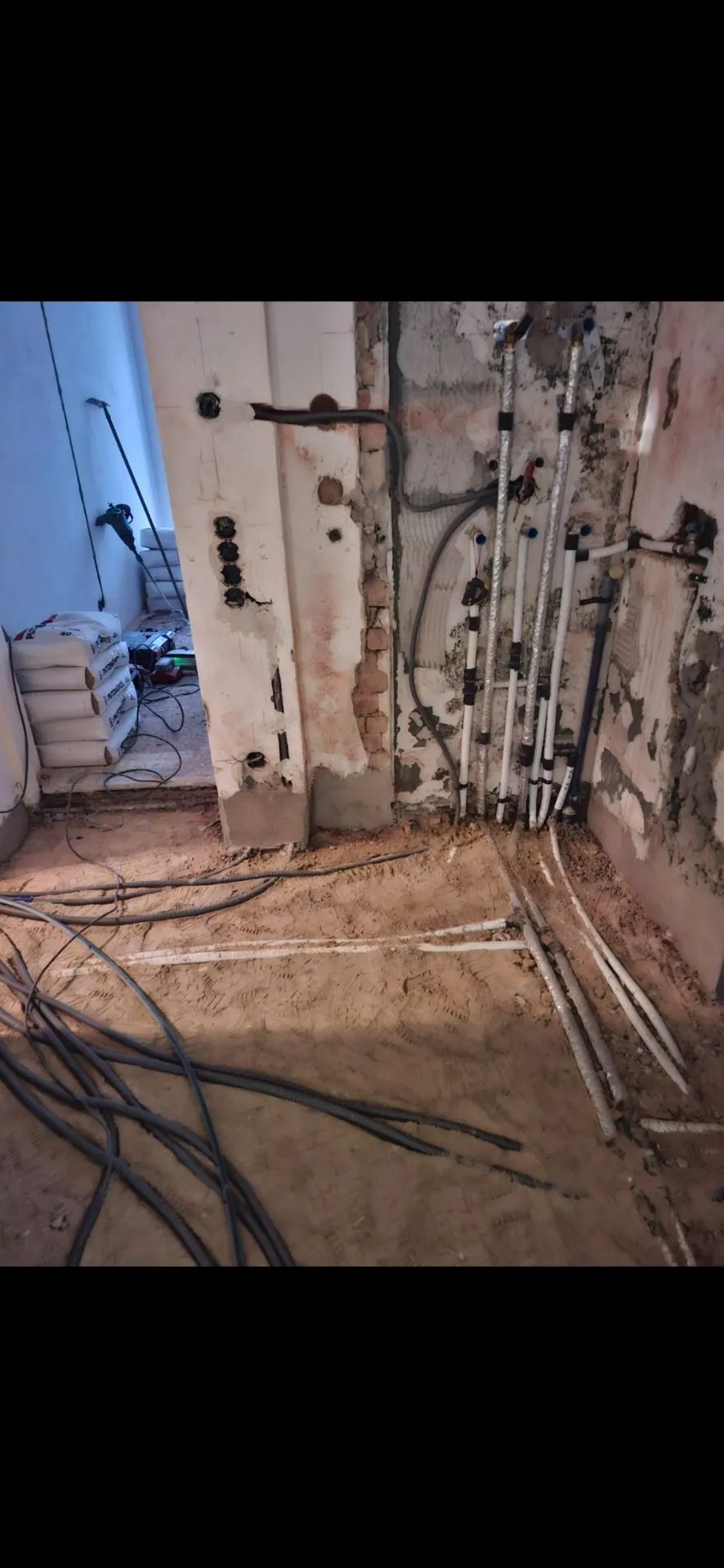Rohbauphase der Kernsanierung Antonigasse 1180 Wien